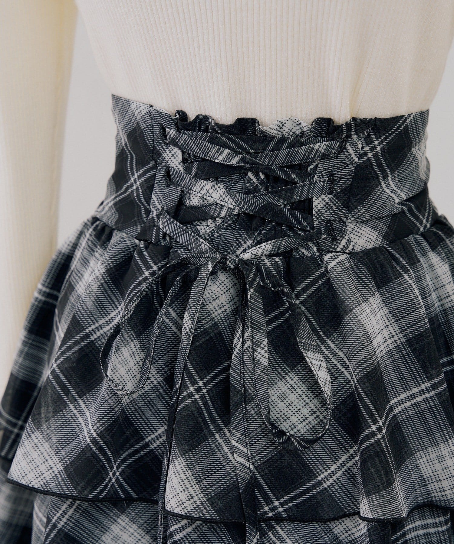 NICE CLAUP / OLIVE des OLIVE OUTLET(ナイスクラップ  / オリーブ デ オリーブ アウトレット) 【@reve.perle_/@nc_runa0119企画】ラッフルロングスカート