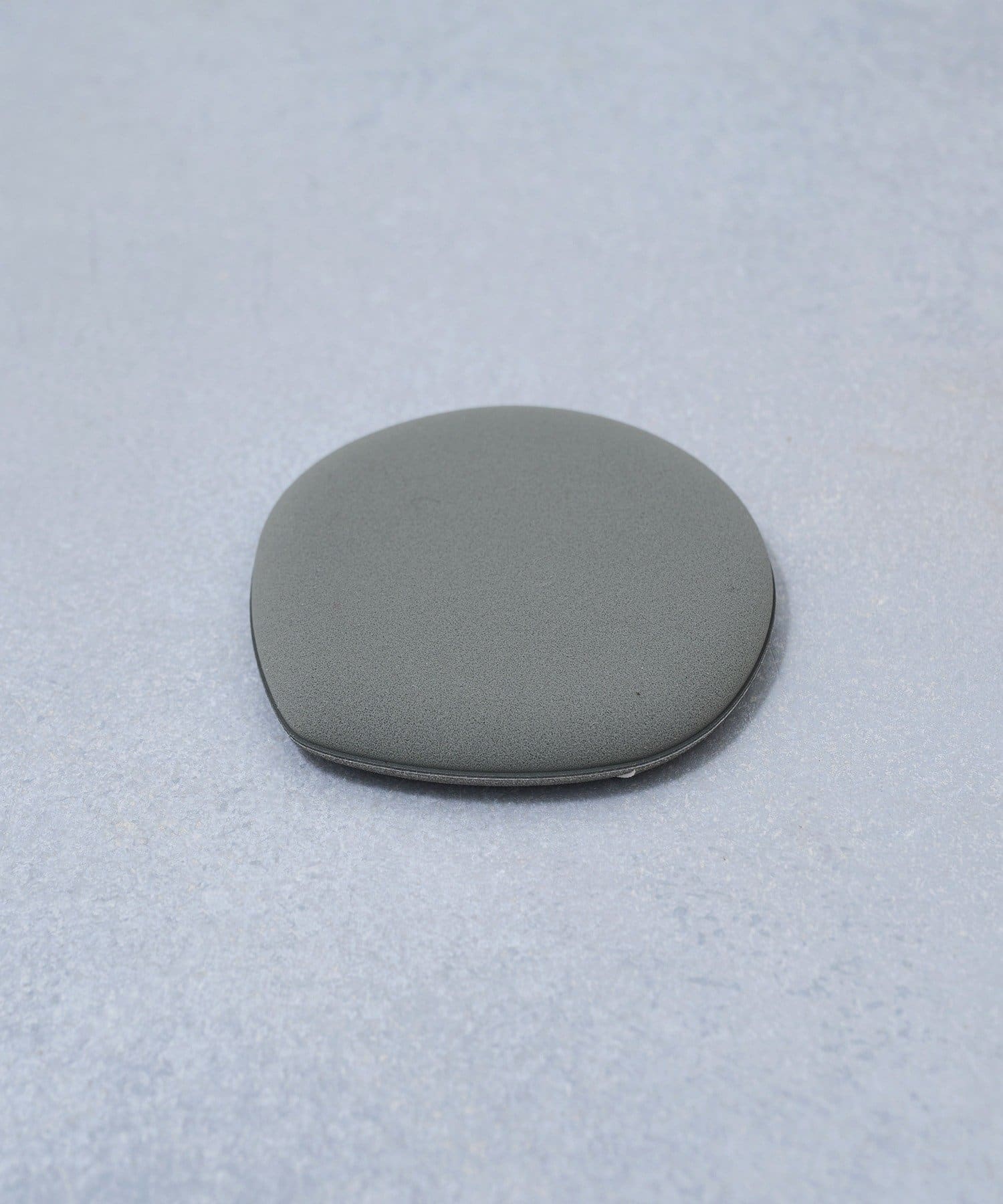 3COINS(スリーコインズ) 涙型メイクパフ4個セット／and us