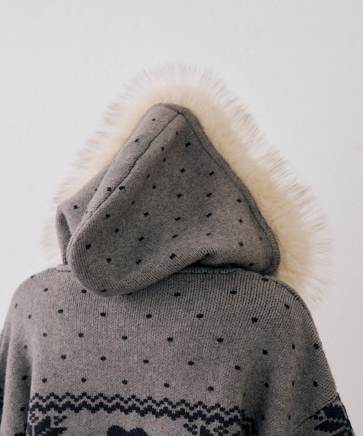 NICE CLAUP / OLIVE des OLIVE OUTLET(ナイスクラップ  / オリーブ デ オリーブ アウトレット) 【continuer】冬の韓国っぽカジュアルはこれで決まり、ノルディックパーカー