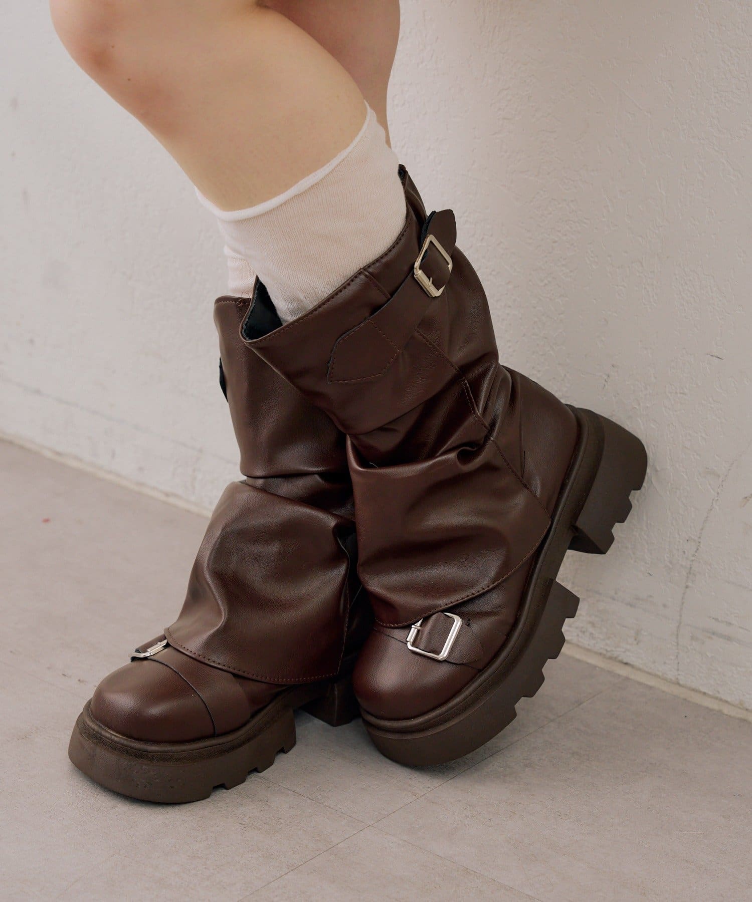 NICE CLAUP / OLIVE des OLIVE OUTLET(ナイスクラップ  / オリーブ デ オリーブ アウトレット) 【continuer】厚底くしゅくしゅエンジニアブーツ