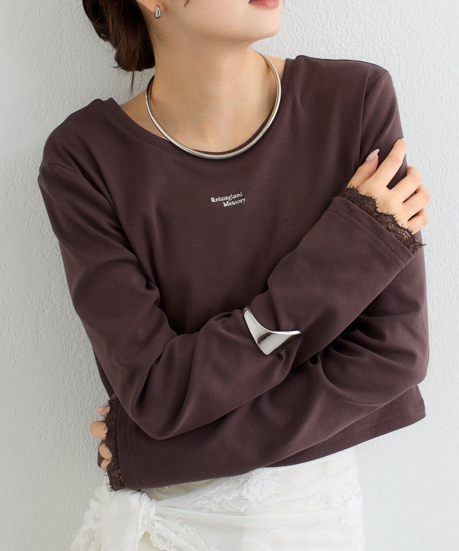 mystic(ミスティック) ポイントロゴチビロングTシャツ