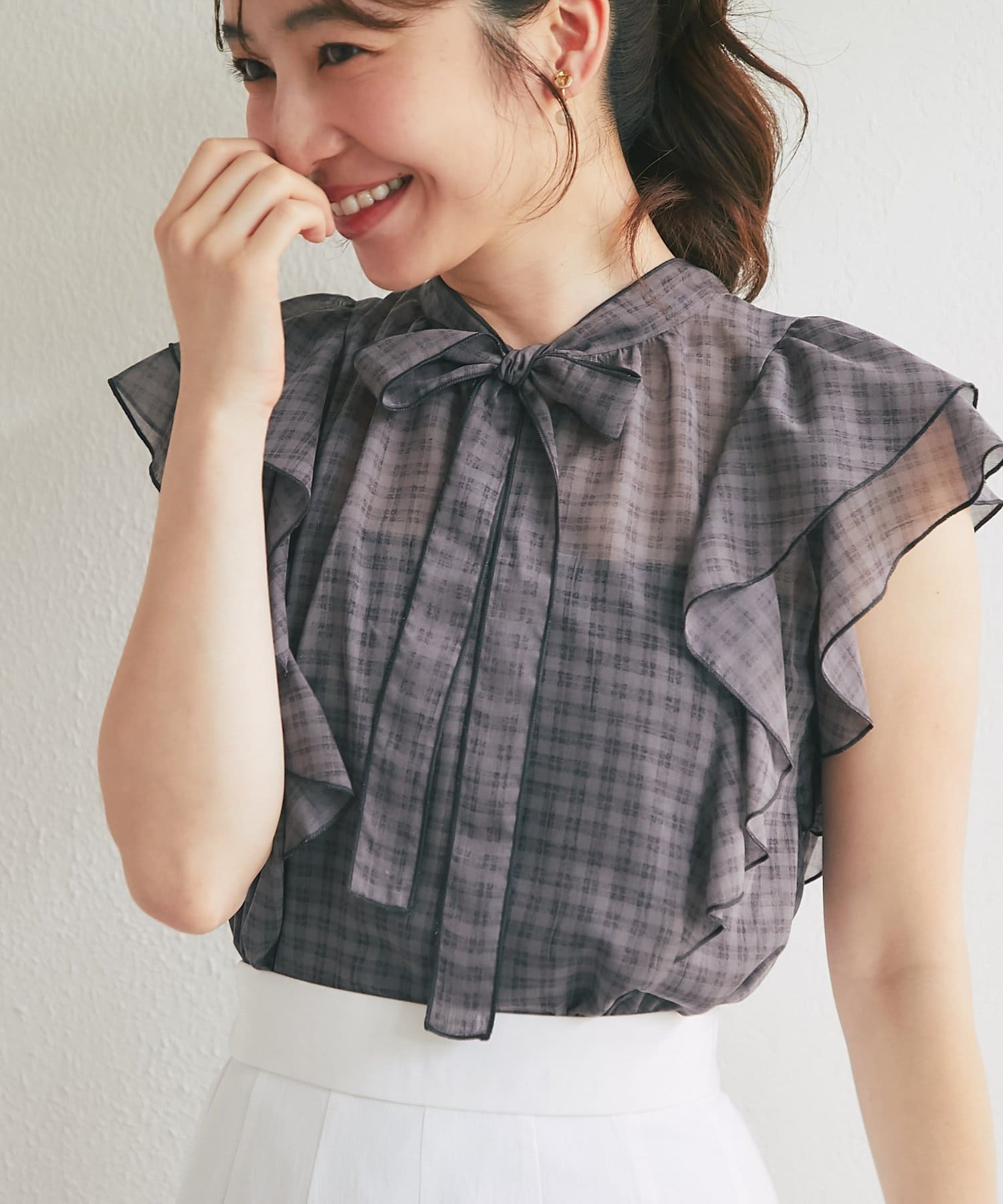 La boutique BonBon】チェックラッフルボウタイブラウス | OUTLET