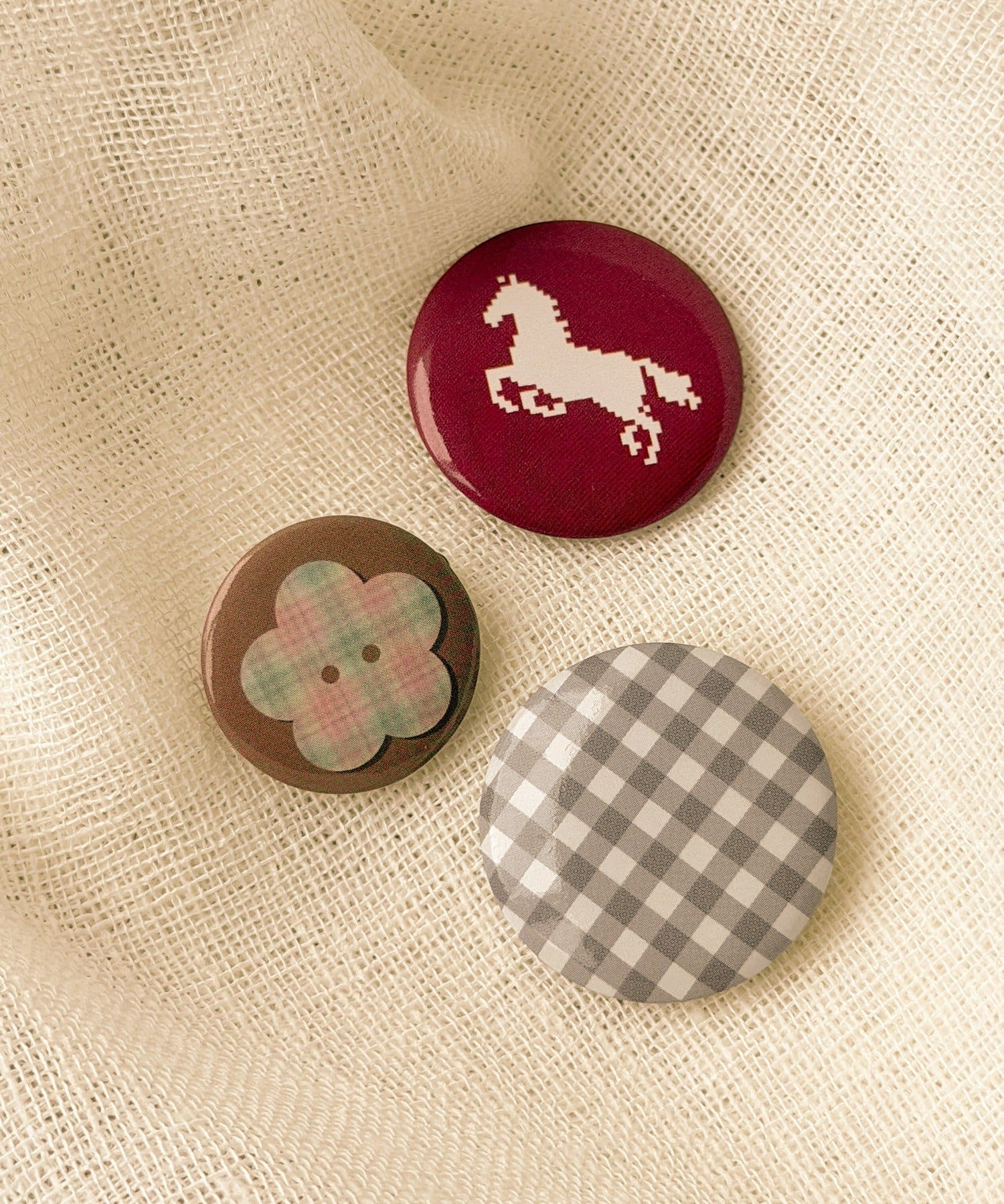 3COINS(スリーコインズ) 缶バッチ3個セット