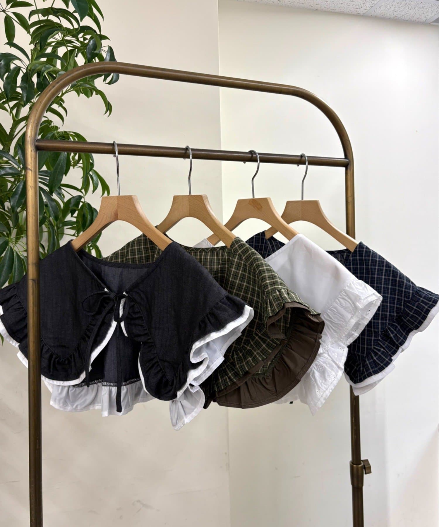 w closet(ダブルクローゼット) Wフリル付け衿
