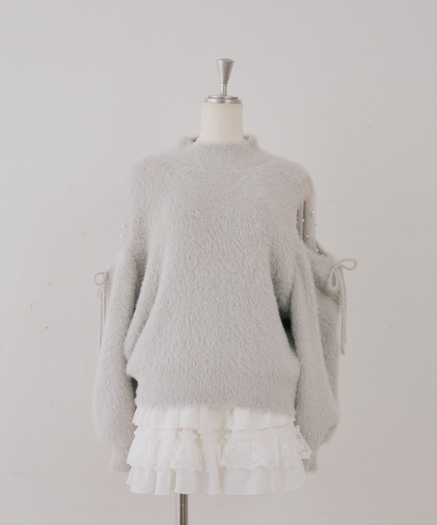 NICE CLAUP / OLIVE des OLIVE OUTLET(ナイスクラップ  / オリーブ デ オリーブ アウトレット) 【ANOTHER BRANCH】フェザー肩あきチュールニット