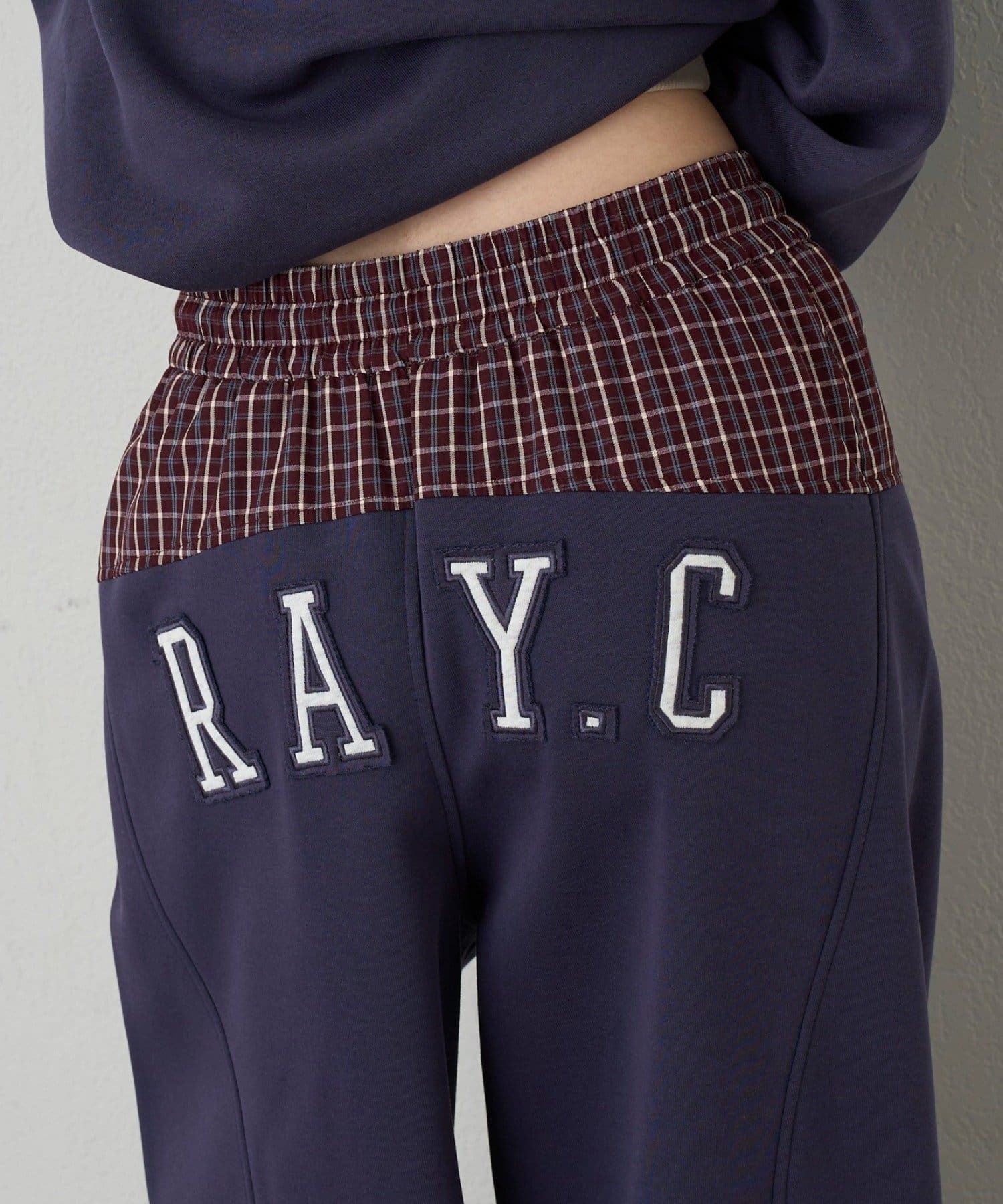 RAY CASSIN(レイカズン) ウエスト切替バックロゴスウェットパンツ