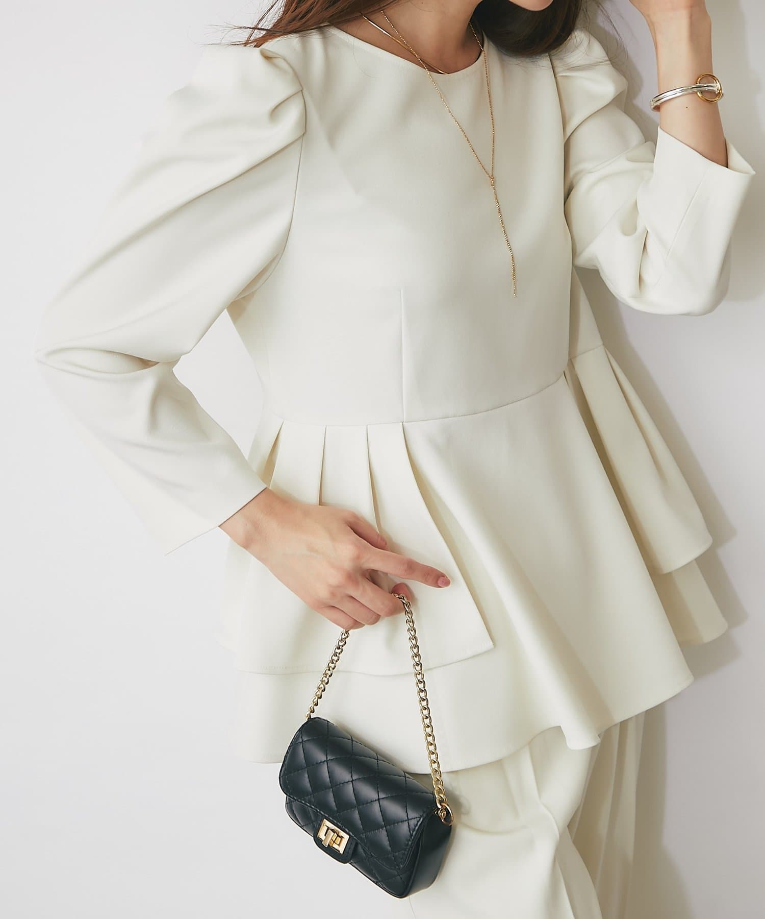 La boutique BonBon(ラブティックボンボン) ツイルペプラムブラウス
