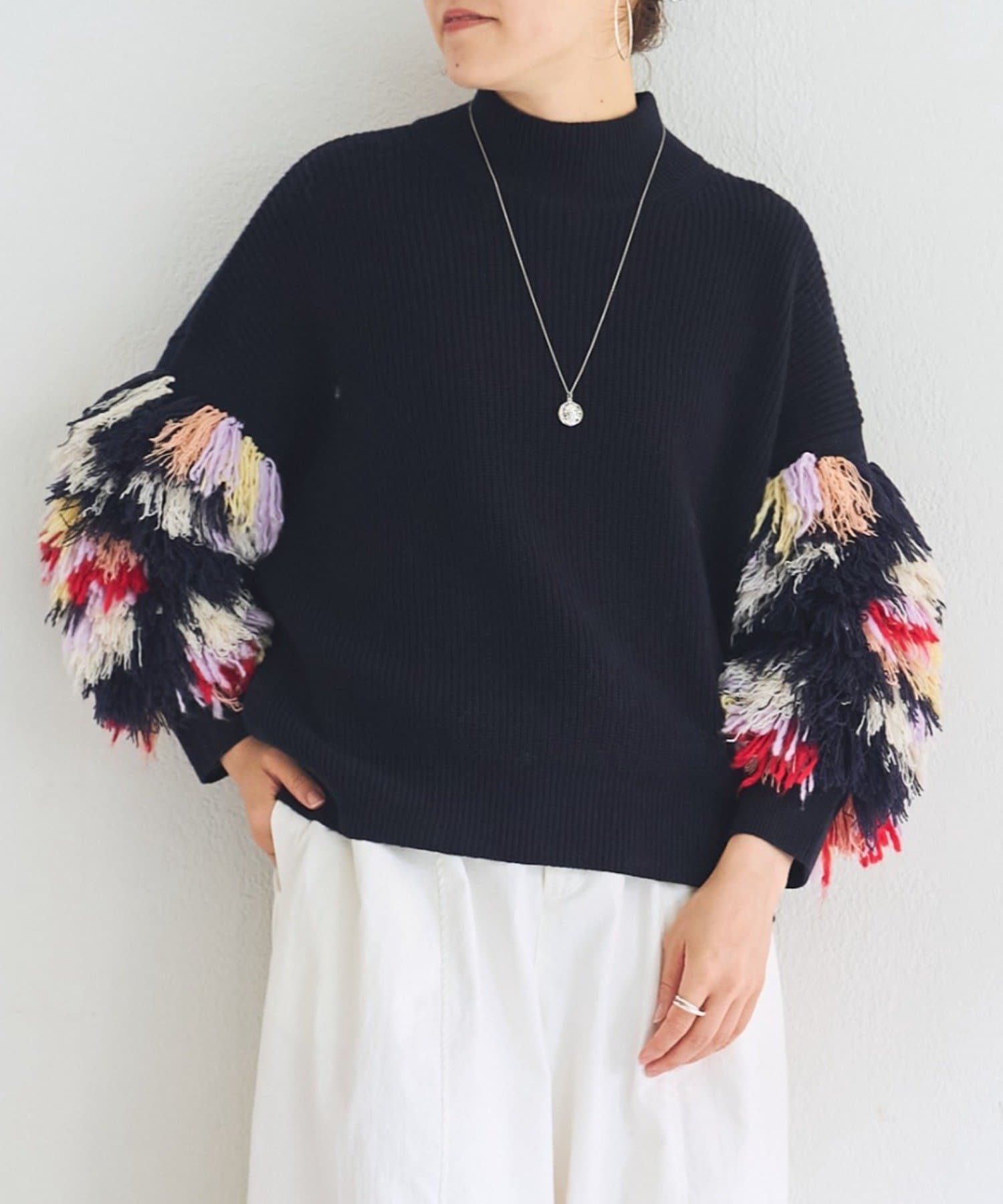 BEARDSLEY(ビアズリー) 《9/26(金)18時予約》ウシロ釦ソデファー刺繍ニット《15 quinze》