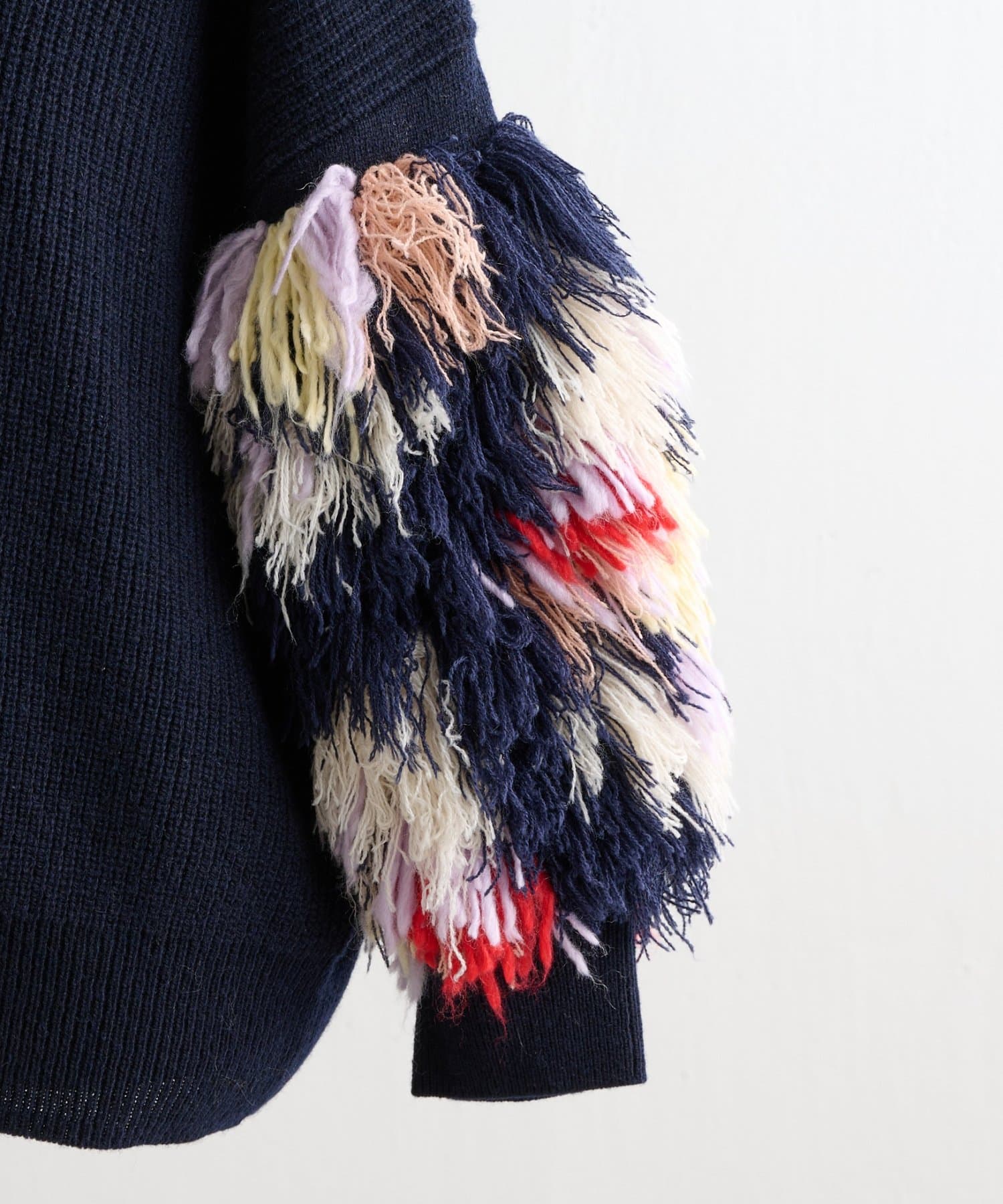 BEARDSLEY(ビアズリー) 《9/26(金)18時予約》ウシロ釦ソデファー刺繍ニット《15 quinze》