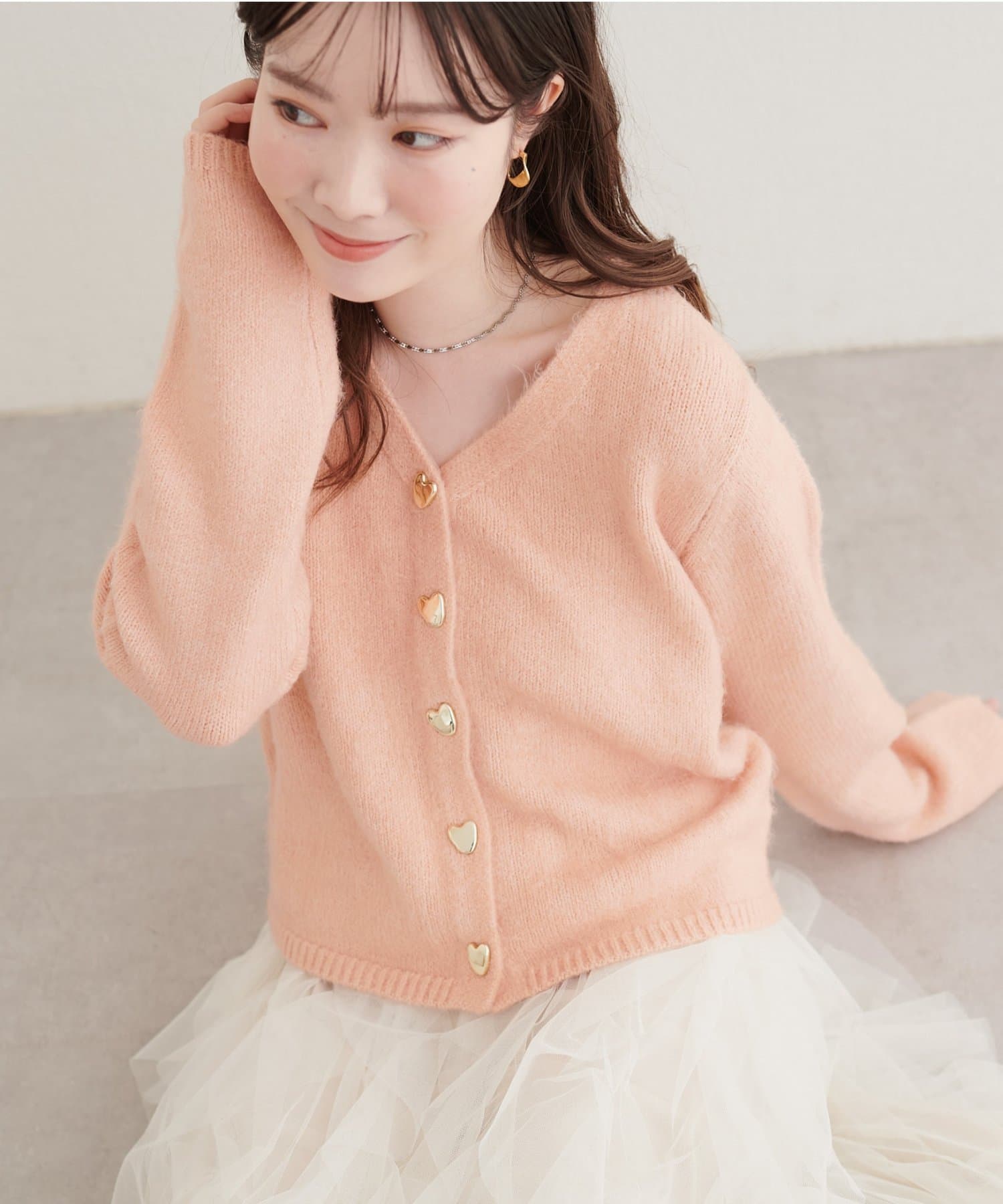 natural couture(ナチュラルクチュール) ハート釦ショート丈カーディガン