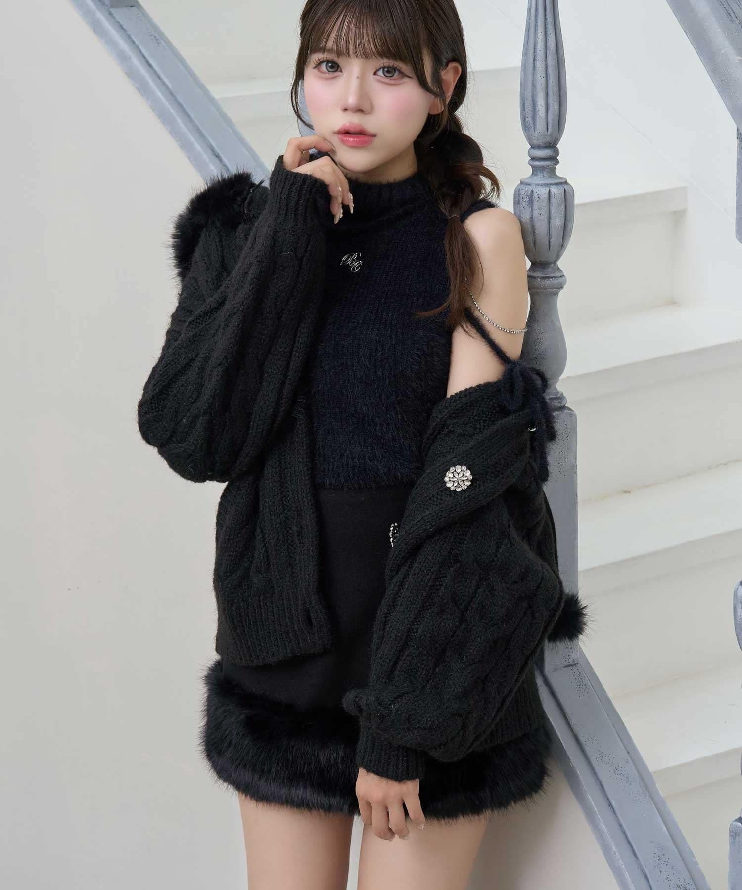 Belle Charme(ベルシャルム) Fur Hood Loose Cardigan