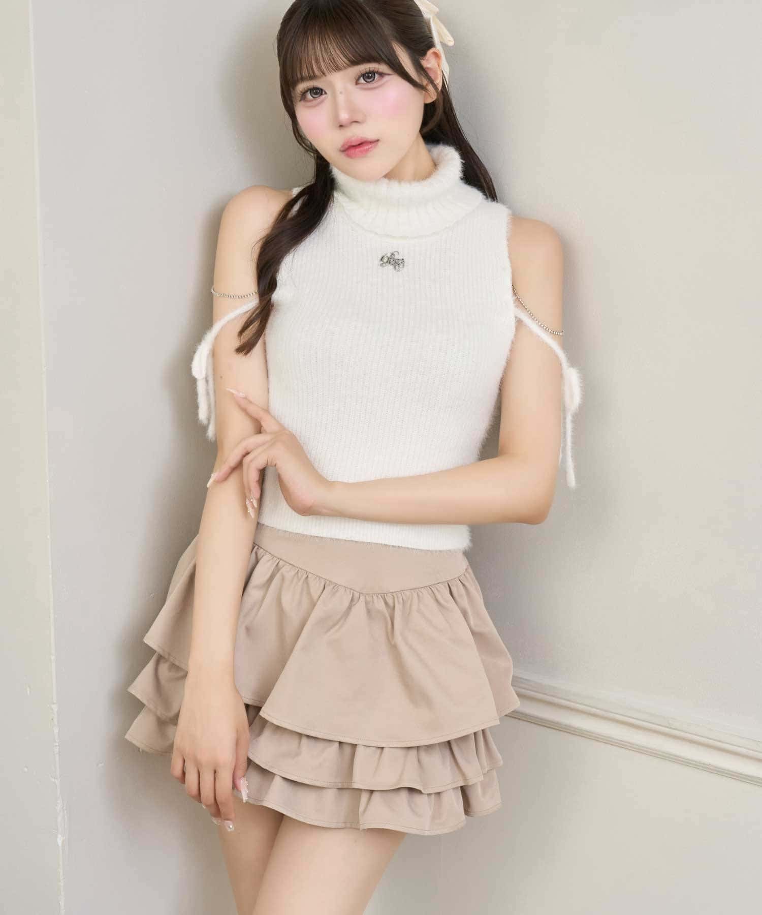 Belle Charme(ベルシャルム) Feather Turtleneck Tops