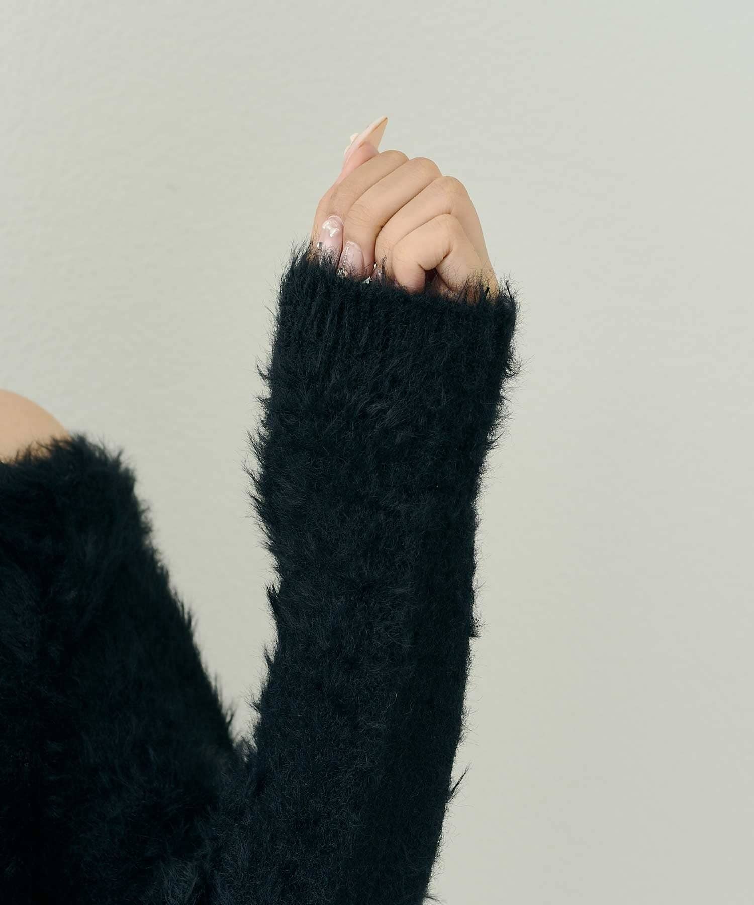 Belle Charme(ベルシャルム) Feather One-Shoulder Knit