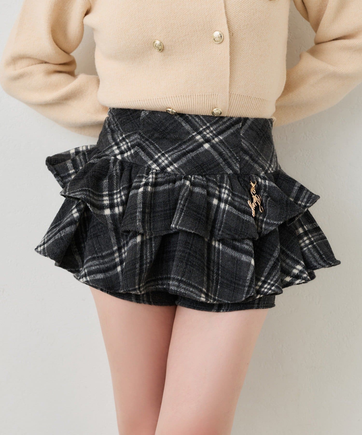 one after another NICE CLAUP(ワンアフターアナザー ナイスクラップ) 【SMサイズ展開】チャーム付きバックレースアップティアードスカパン