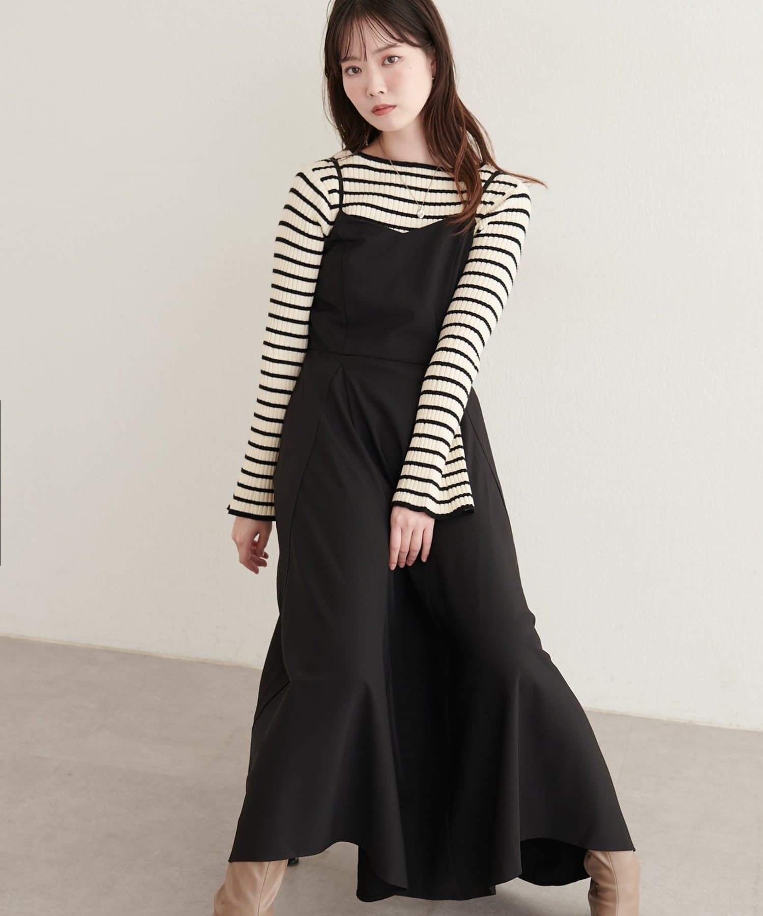 natural couture(ナチュラルクチュール) 三角マチラッフルキャミワンピース