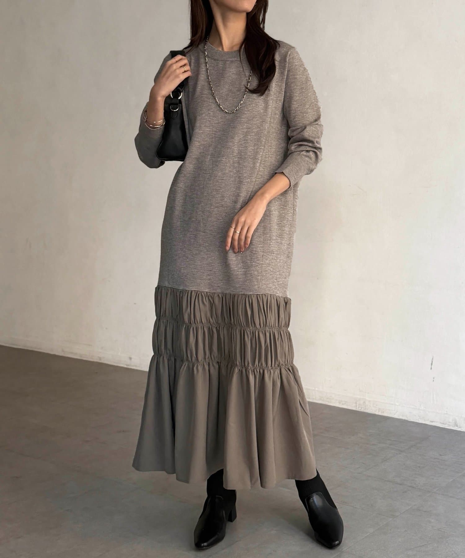 Chez toi(シェトワ) シャーリング切替ニットワンピース