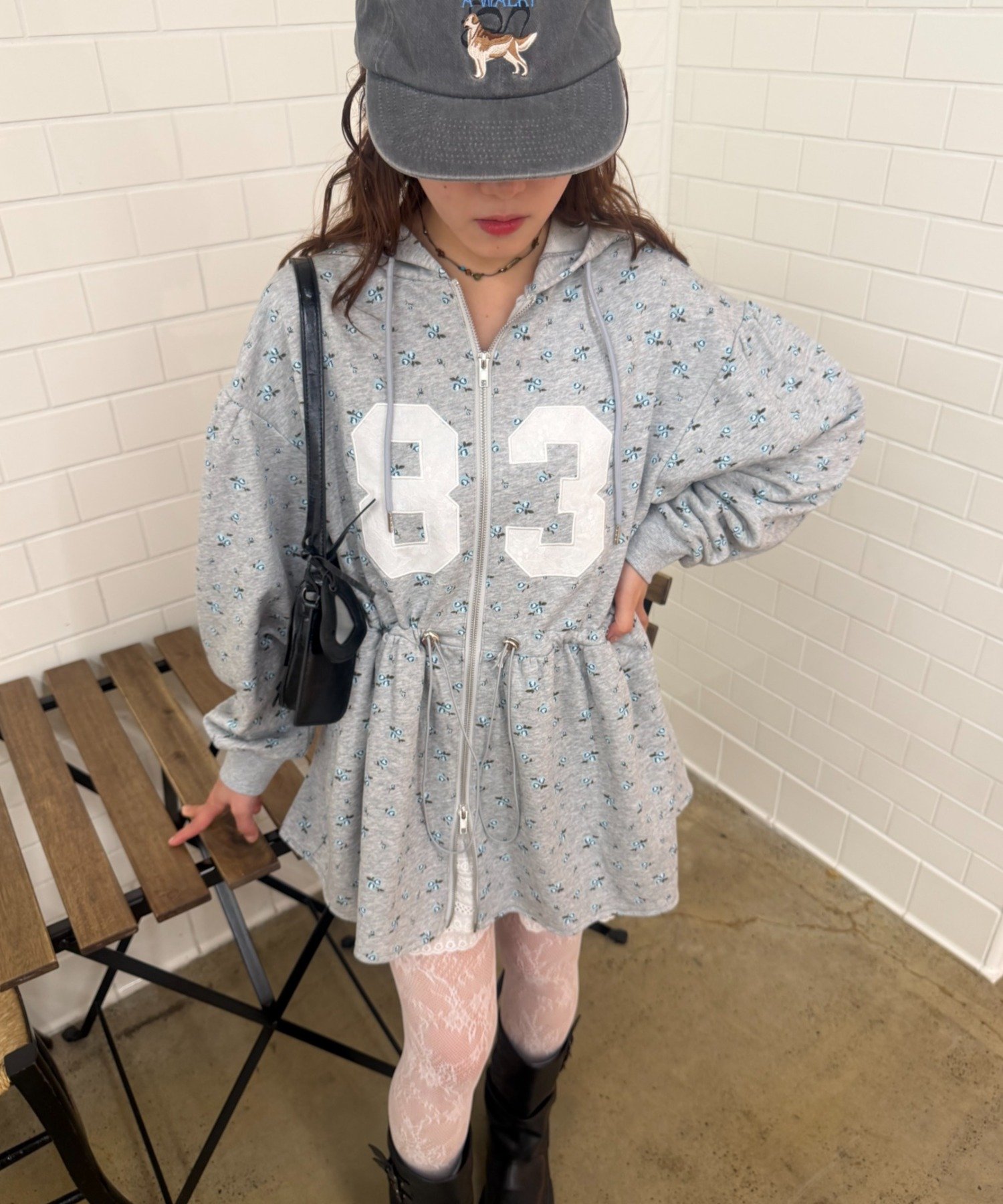 w closet(ダブルクローゼット) 小花柄スウェットミニワンピース