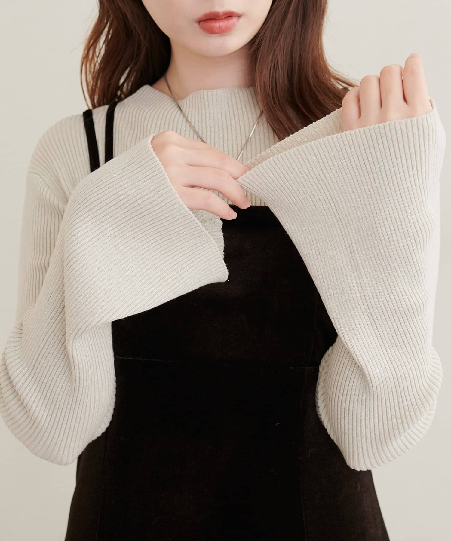 natural couture(ナチュラルクチュール) 袖フレアラメリブニット