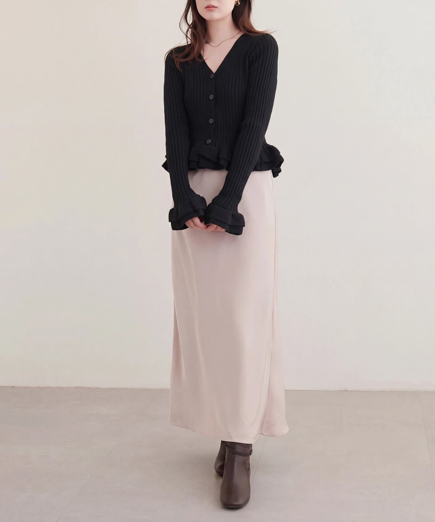 natural couture(ナチュラルクチュール) アルパカタッチボタンフリルカーディガン