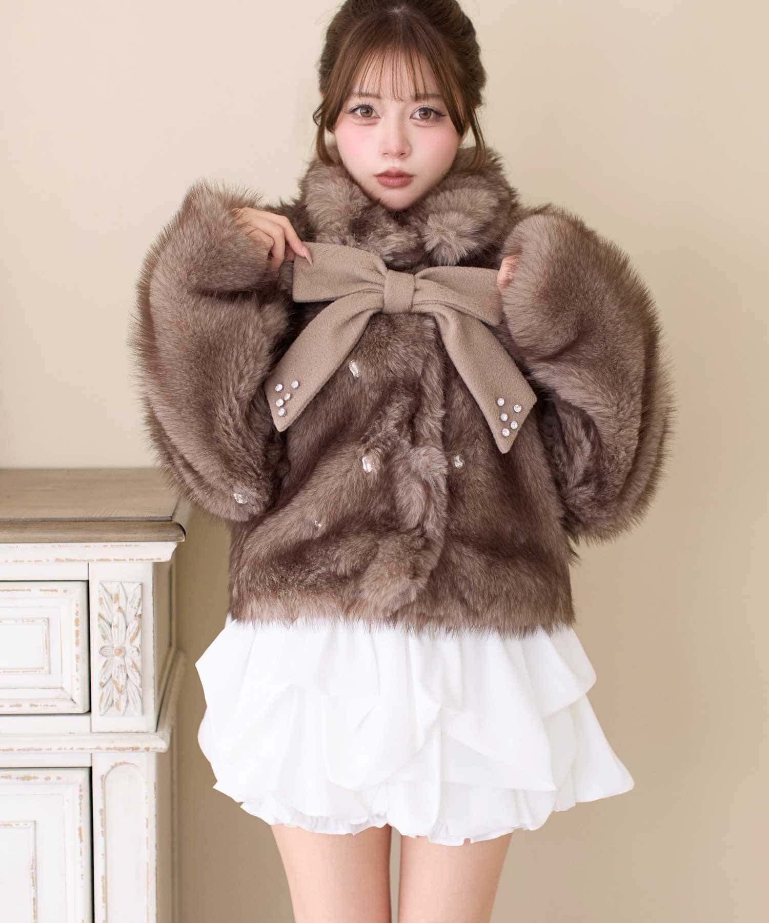 Belle Charme(ベルシャルム) Bijou Ribbon Fur Coat