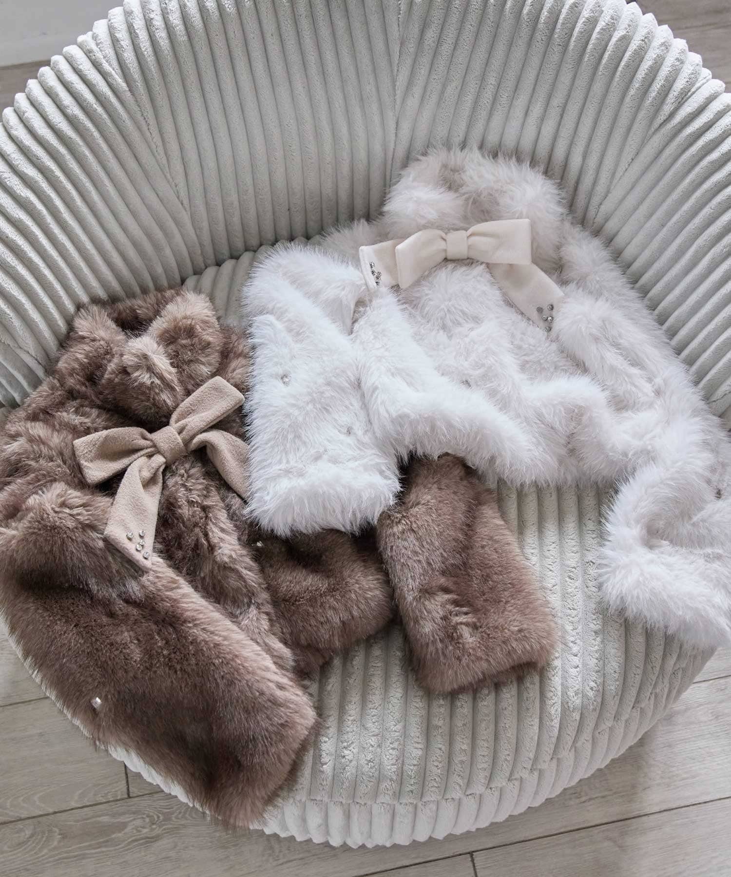 Belle Charme(ベルシャルム) Bijou Ribbon Fur Coat