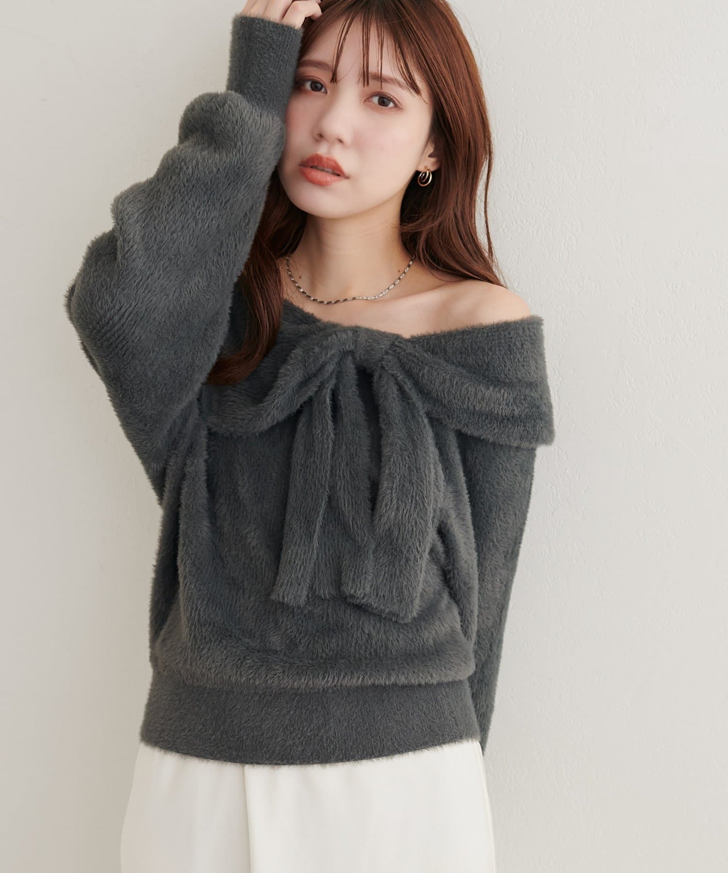 natural couture(ナチュラルクチュール) 【セットフェア対象】オフショルシャギーリボンニット