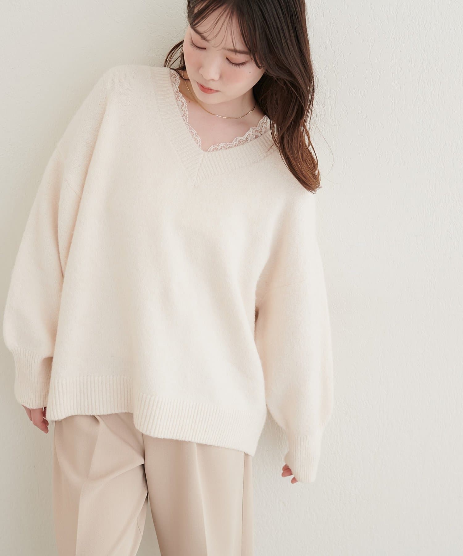 natural couture(ナチュラルクチュール) リサイクルポリ&ウールちょび混Vネックニット