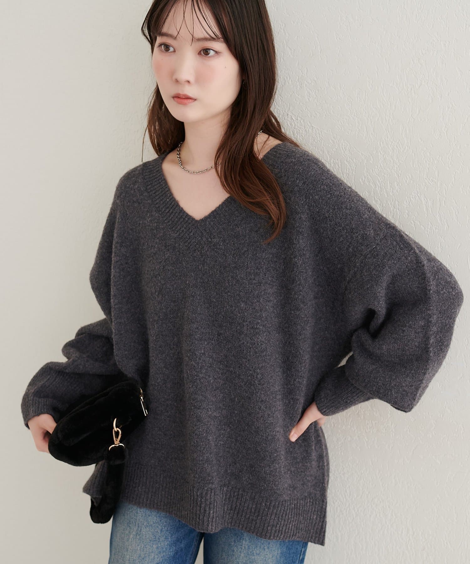 natural couture(ナチュラルクチュール) リサイクルポリ&ウールちょび混Vネックニット