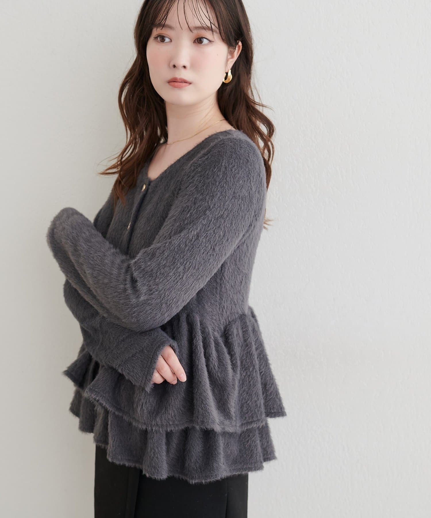 natural couture(ナチュラルクチュール) フェザーカットペプラムカーディガン