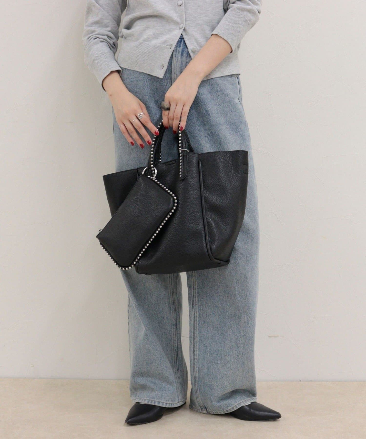 FREDY & GLOSTER(フレディ アンド グロスター) 飾りボールチェーンミニショルダー付バッグ