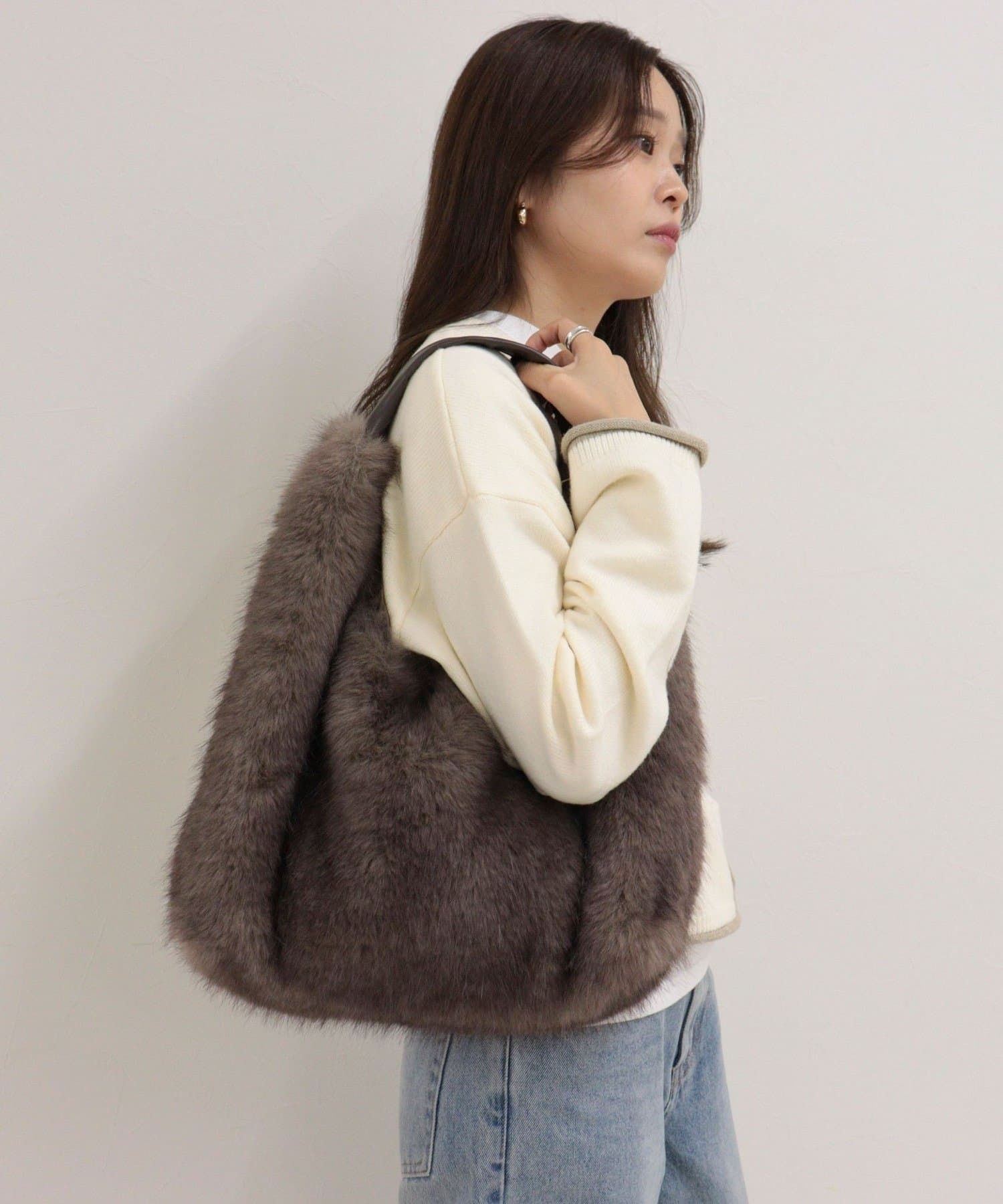 FREDY & GLOSTER(フレディ アンド グロスター) エコファートライアングルバッグ