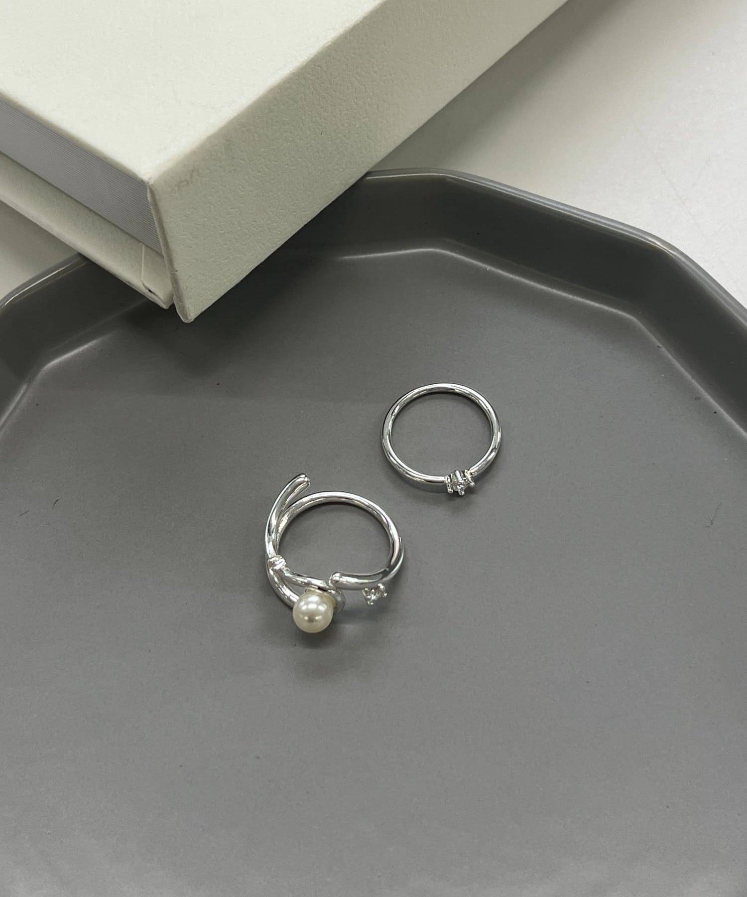 CAPRICIEUX LE'MAGE(カプリシュレマージュ) 〈GOLDY/ゴールディ〉パールストーン2SETリング