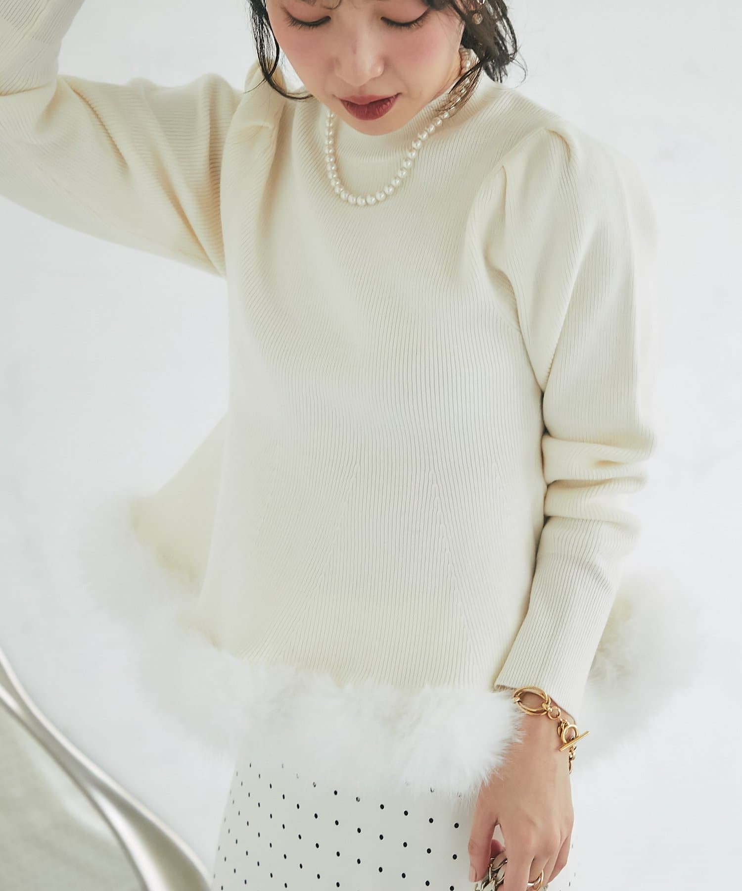 La boutique BonBon(ラブティックボンボン) ファー付きペプラムニット