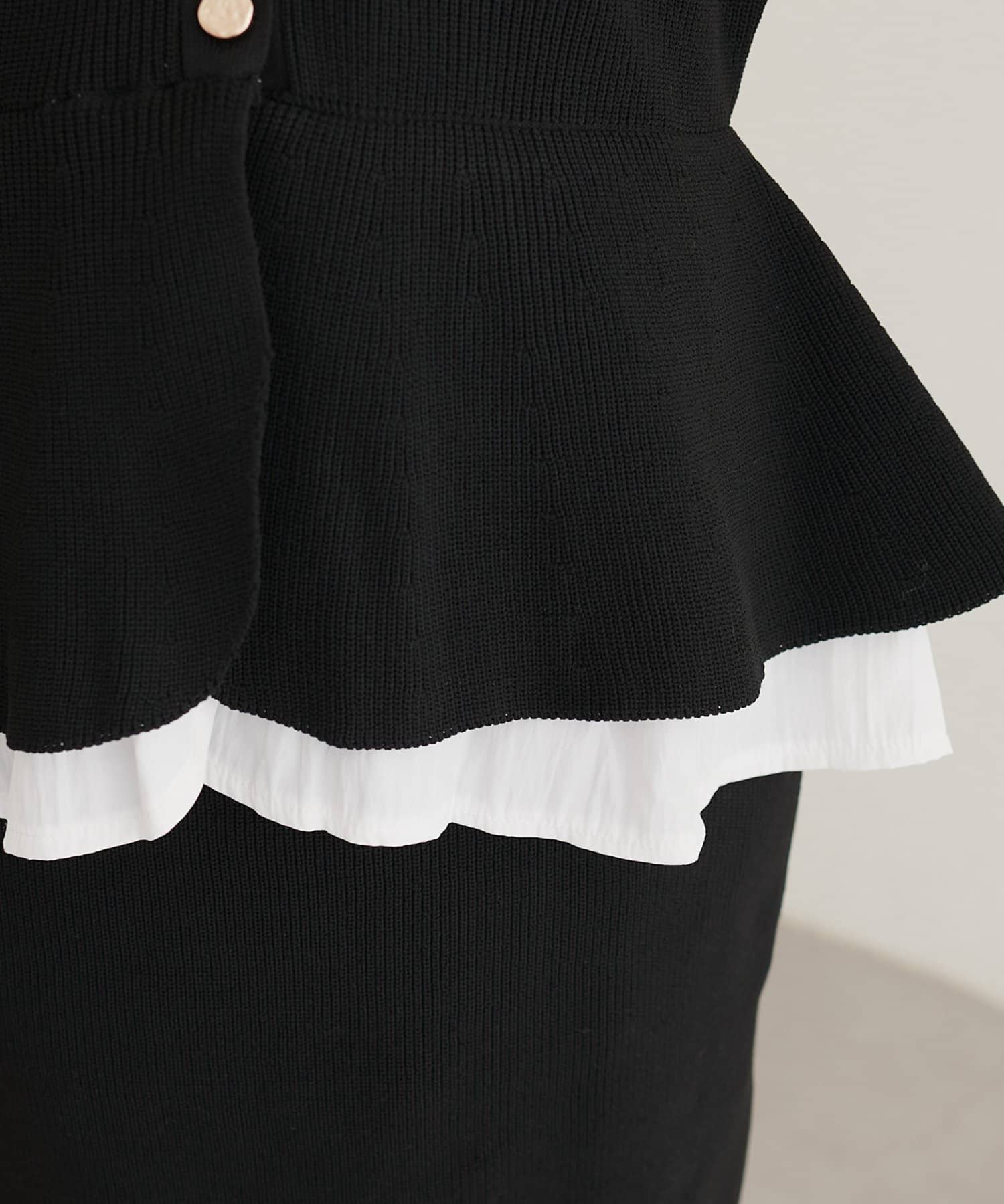 natural couture(ナチュラルクチュール) ふわ軽ペプラムカーディガン