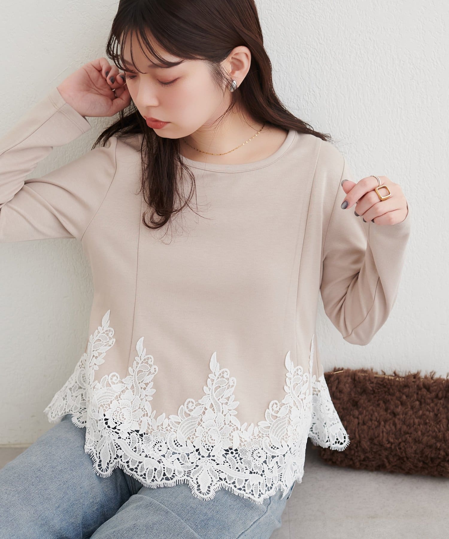 natural couture(ナチュラルクチュール) レースペプラムポンチプルオーバー