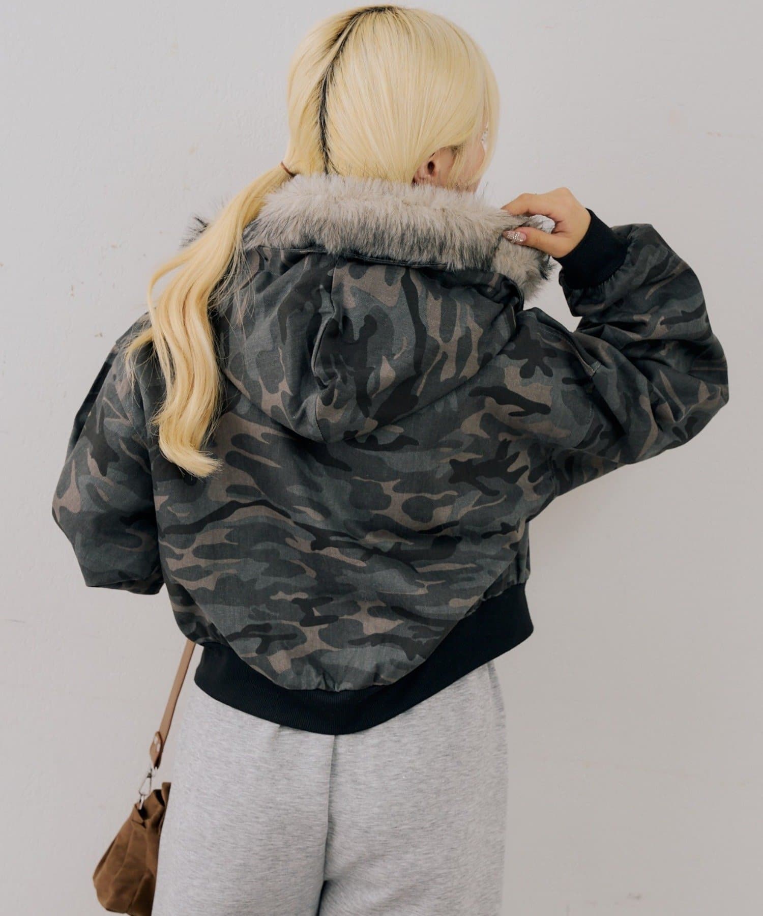 NICE CLAUP / OLIVE des OLIVE OUTLET(ナイスクラップ  / オリーブ デ オリーブ アウトレット) 【ANOTHER BRANCH】フェイクファー付パーカーブルゾン