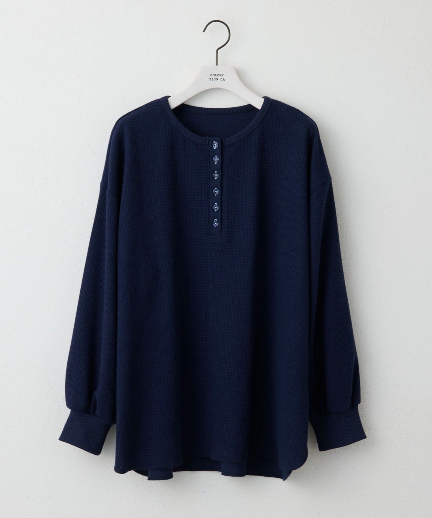 COLONY 2139(コロニー トゥーワンスリーナイン) 配色ステッチワッフルヘンリーネックＴシャツ