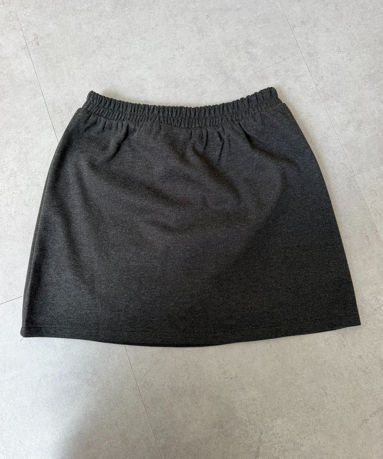 Thevon.(ゼヴォン) ニットレイヤードペプラム3点セットアップ