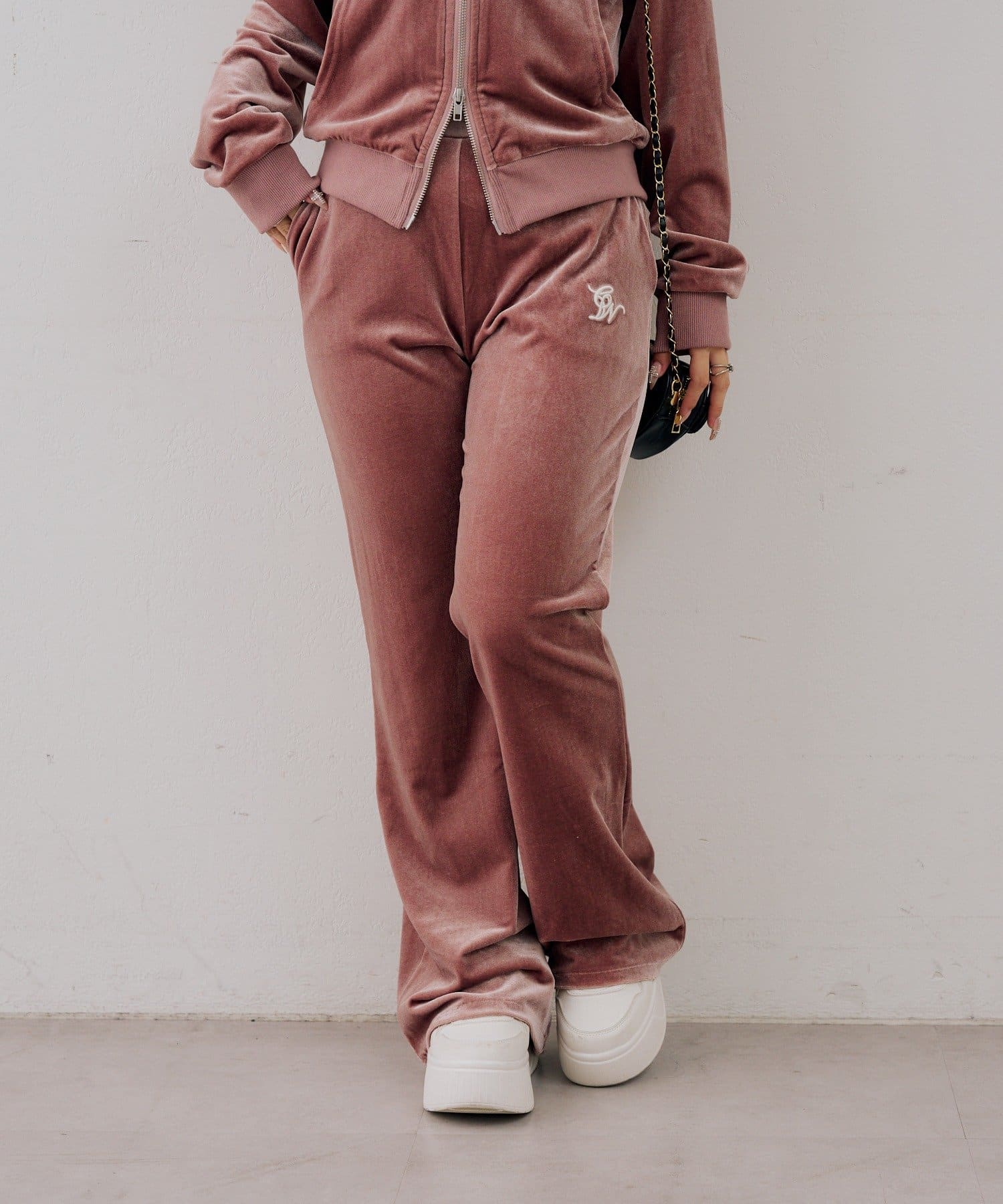 NICE CLAUP / OLIVE des OLIVE OUTLET(ナイスクラップ  / オリーブ デ オリーブ アウトレット) 【continuer】セットアップ可能ベロアフレアパンツ