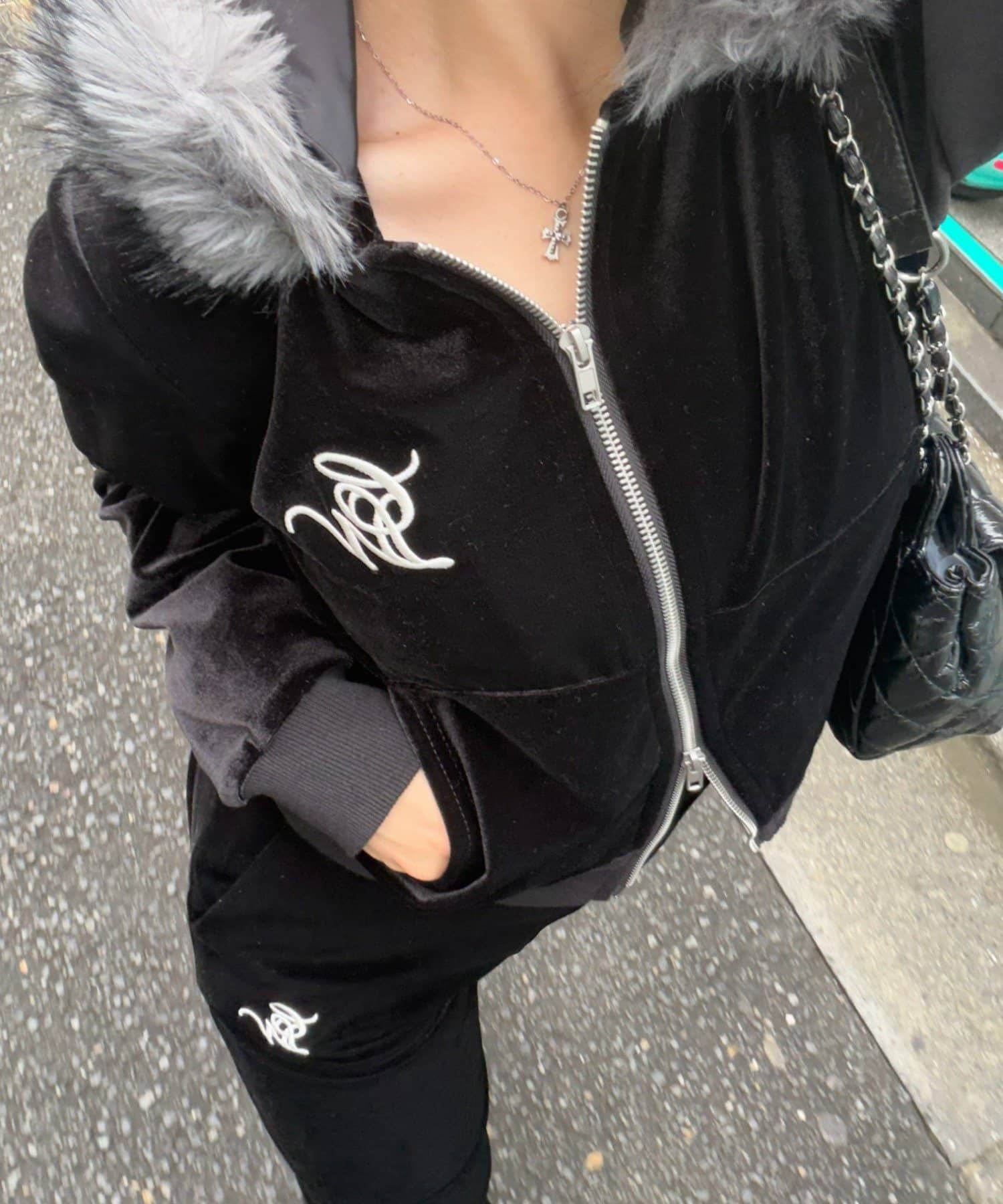 NICE CLAUP / OLIVE des OLIVE OUTLET(ナイスクラップ  / オリーブ デ オリーブ アウトレット) 【continuer】セットアップ可能ベロアフレアパンツ