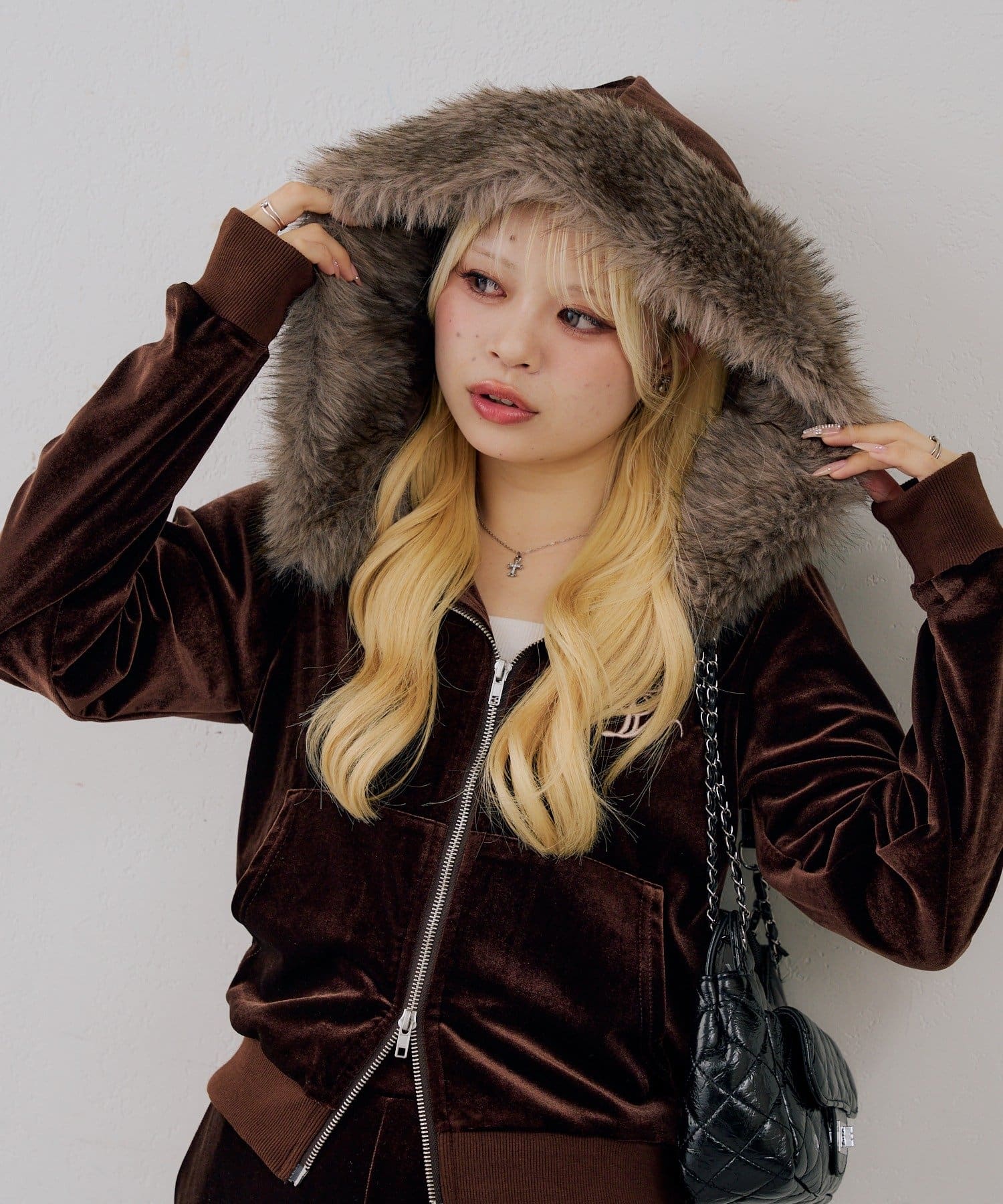 NICE CLAUP / OLIVE des OLIVE OUTLET(ナイスクラップ  / オリーブ デ オリーブ アウトレット) 【continuer】セットアップ可能フェイクファー付ベロアパーカー