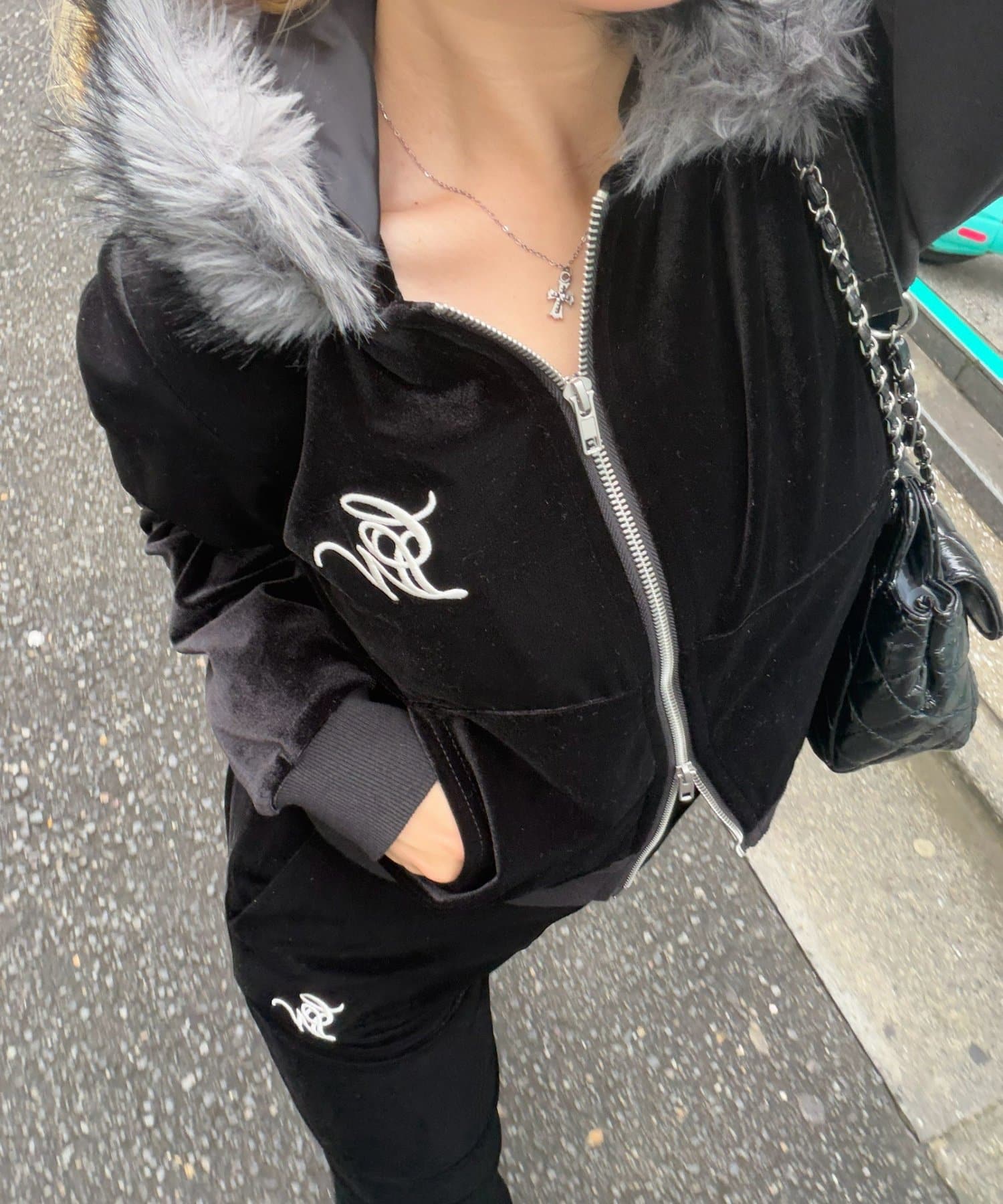 NICE CLAUP / OLIVE des OLIVE OUTLET(ナイスクラップ  / オリーブ デ オリーブ アウトレット) 【continuer】セットアップ可能フェイクファー付ベロアパーカー