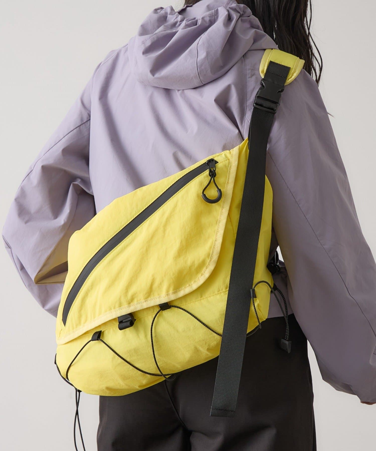 COLONY 2139(コロニー トゥーワンスリーナイン) 【LEI企画/UNISEX】撥水リップショルダーバッグ