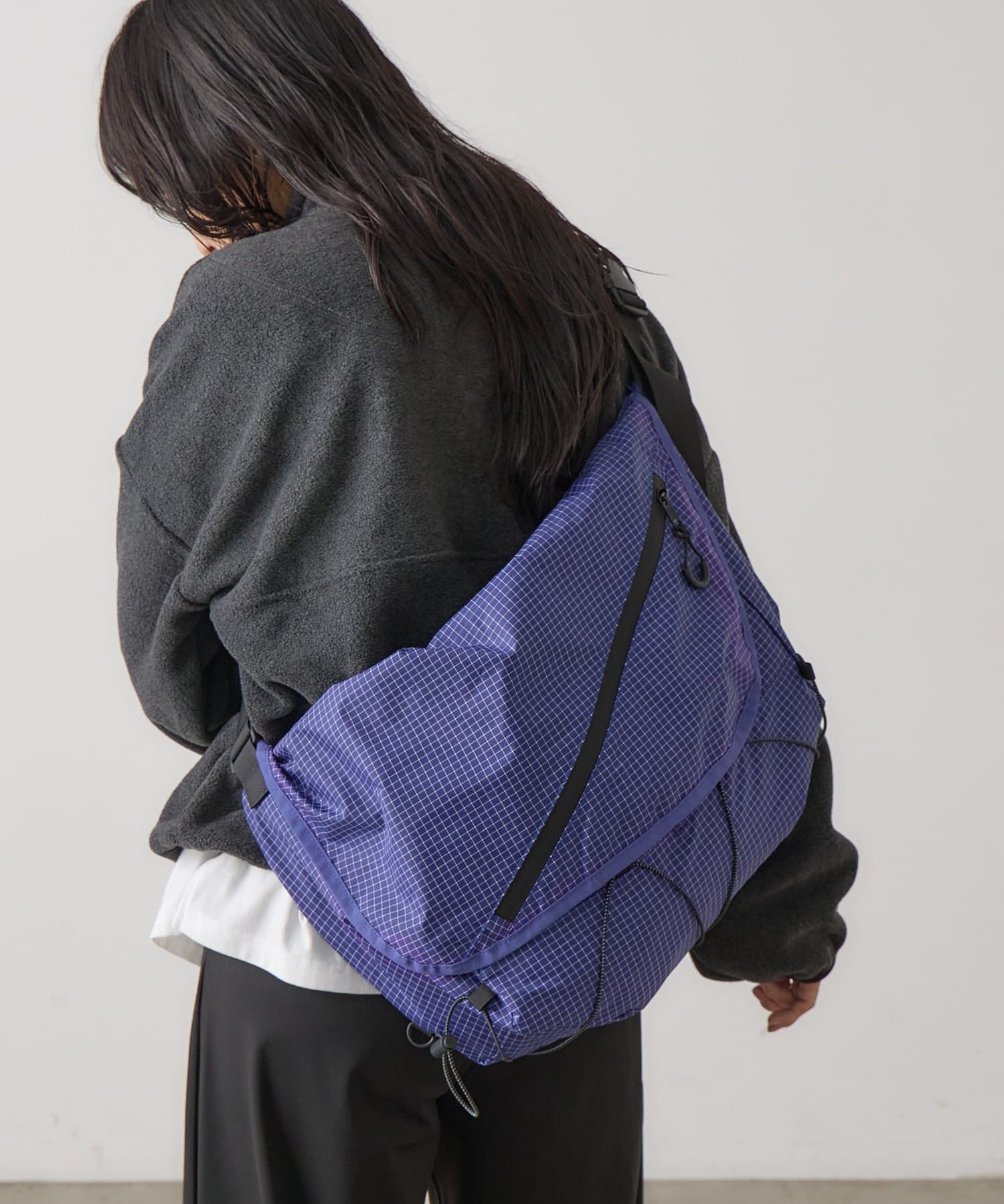 COLONY 2139(コロニー トゥーワンスリーナイン) 【LEI企画/UNISEX】撥水リップショルダーバッグ