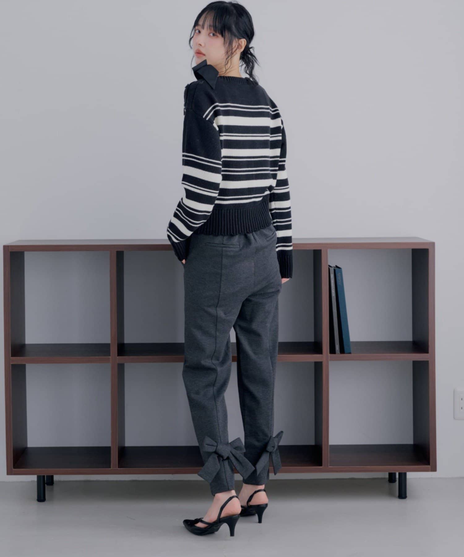 Chico(チコ) 【SALON by Chico】バックリボンストレッチテーパードパンツ【10/15(木)0:00~1000円OFF&ノベルティフェアがスタート】