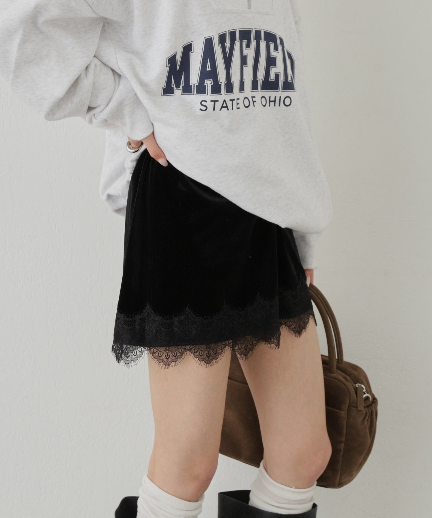 mystic(ミスティック) 裾レースショートパンツ
