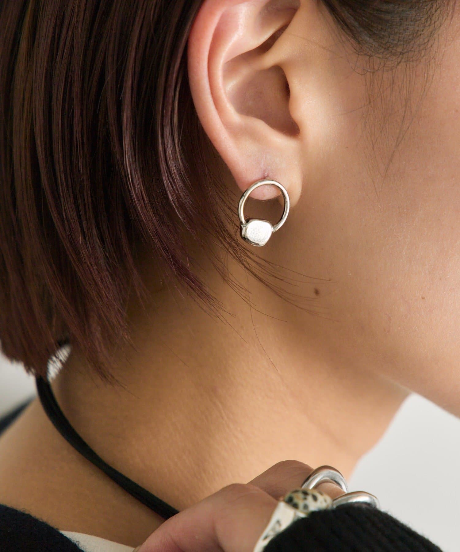 ear PAPILLONNER(イア パピヨネ) 【beq Pettina(ベック ペティーナ)】ビーンズサークルピアス