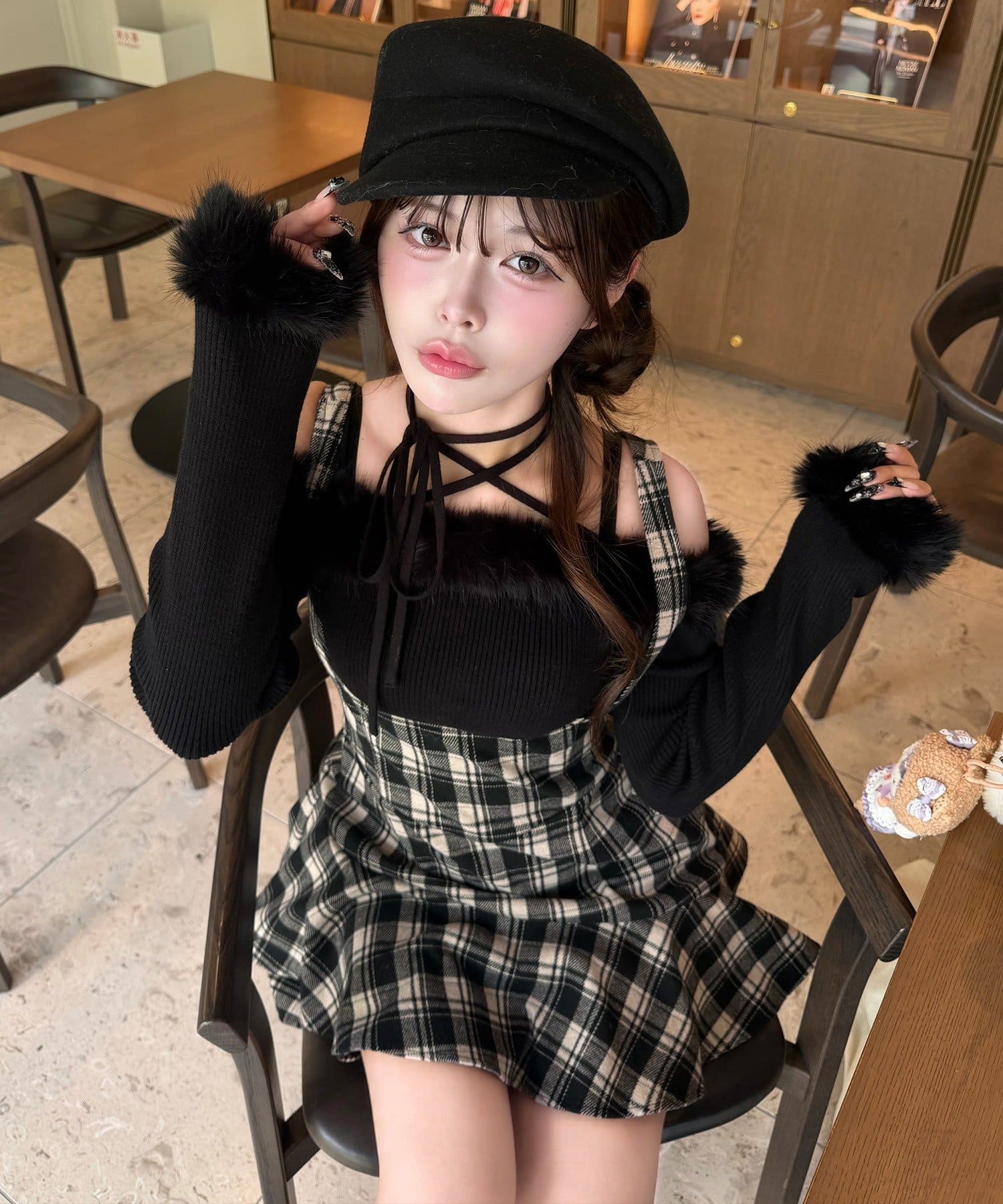 one after another NICE CLAUP(ワンアフターアナザー ナイスクラップ) 【Nono企画】ファー付きオフショルニットジャンスカセット