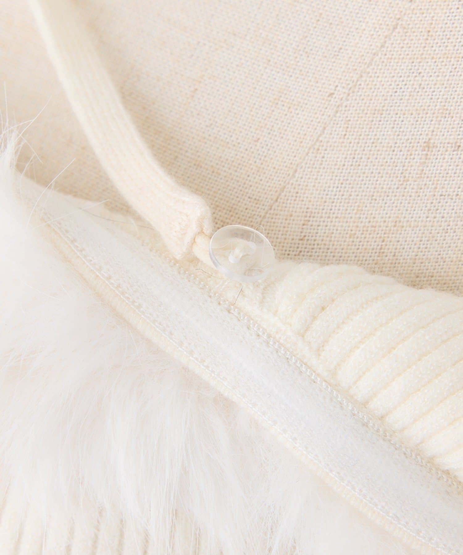 one after another NICE CLAUP(ワンアフターアナザー ナイスクラップ) 【10/25まで15％オフ！】【Nono企画】フェイクファー付きオフショルニットジャンスカセット