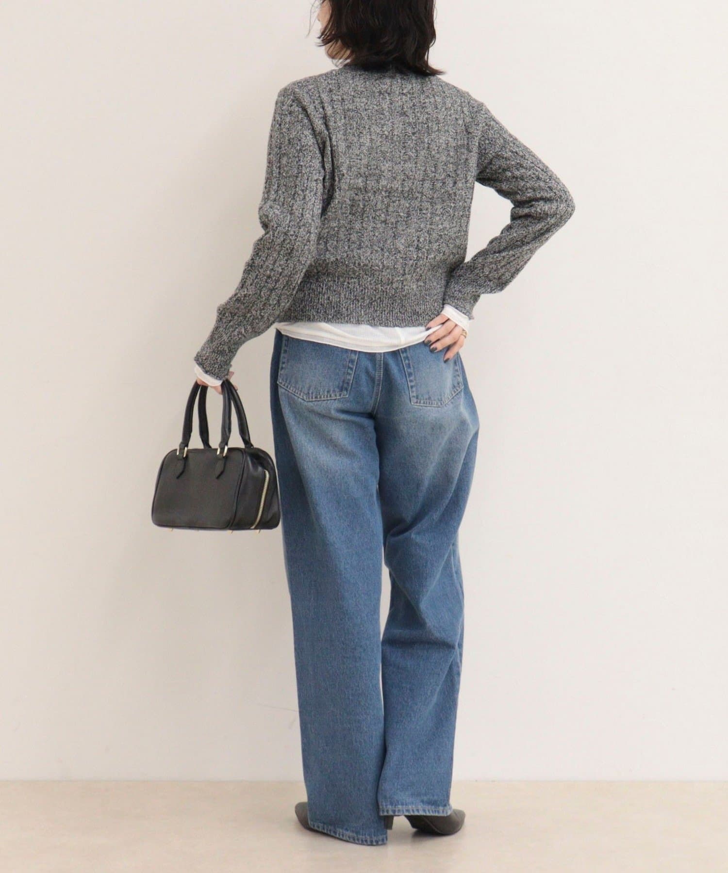 FREDY & GLOSTER(フレディ アンド グロスター) FR刺しゅうケーブル柄Vネックニットプルオーバー